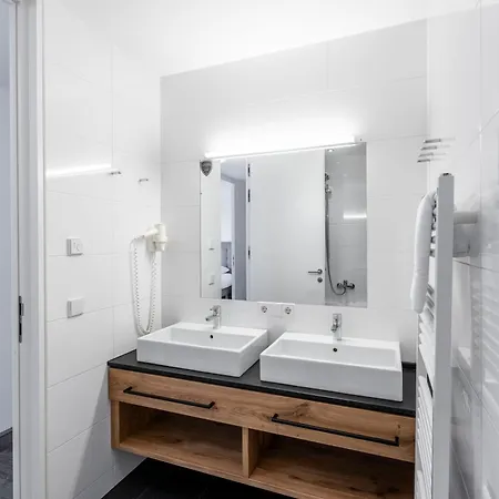 Bellevue Residences - Luxurious Lakeside Apartments Zell am See Exterior photo