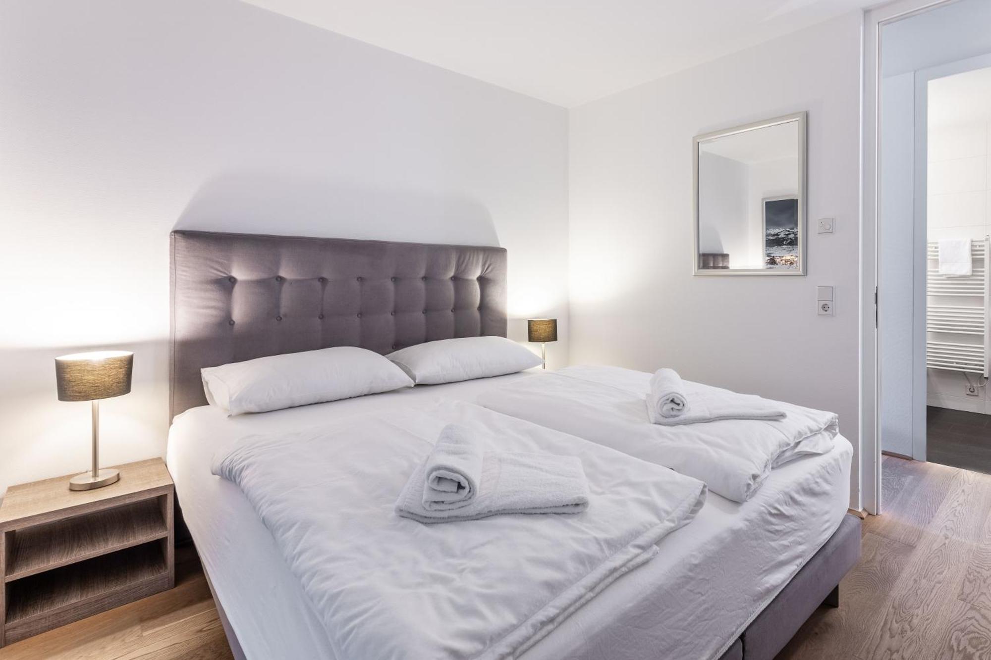 Bellevue Residences - Luxurious Lakeside