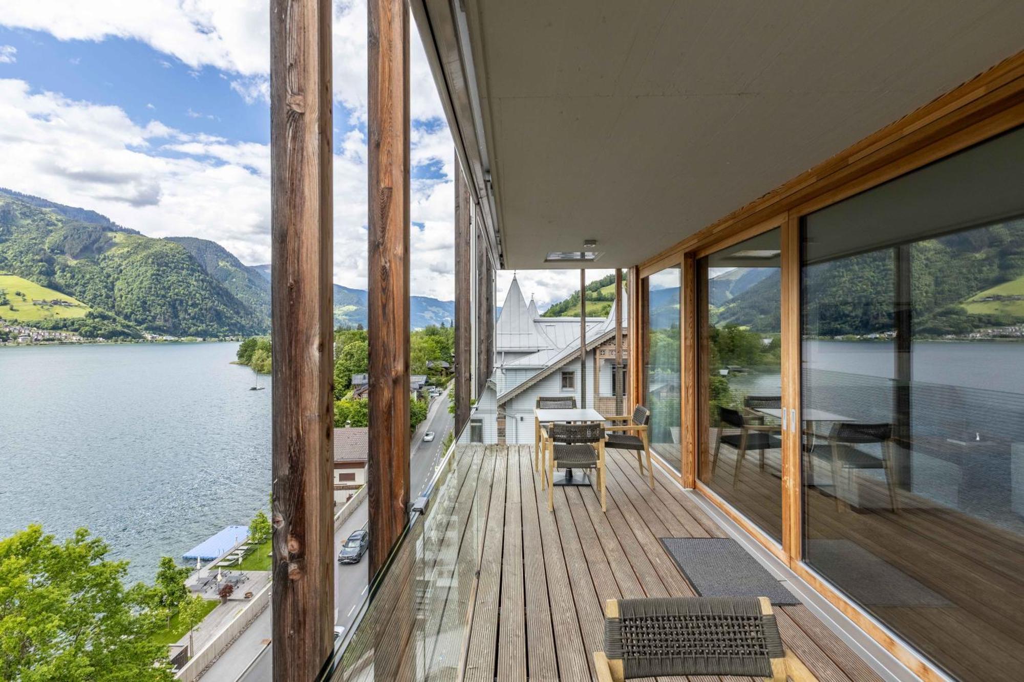 Apartment Bellevue Residences - Luxurious Lakeside