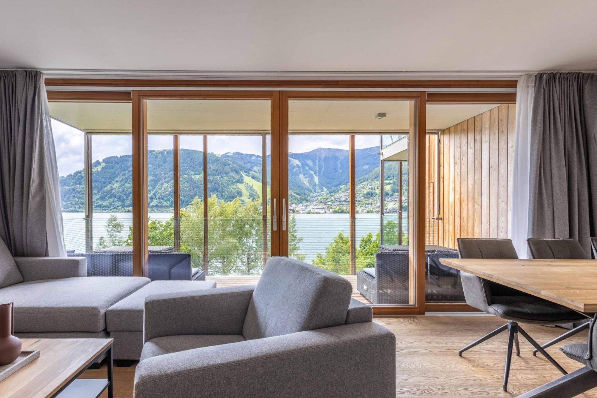 Bellevue Residences - Luxurious Lakeside