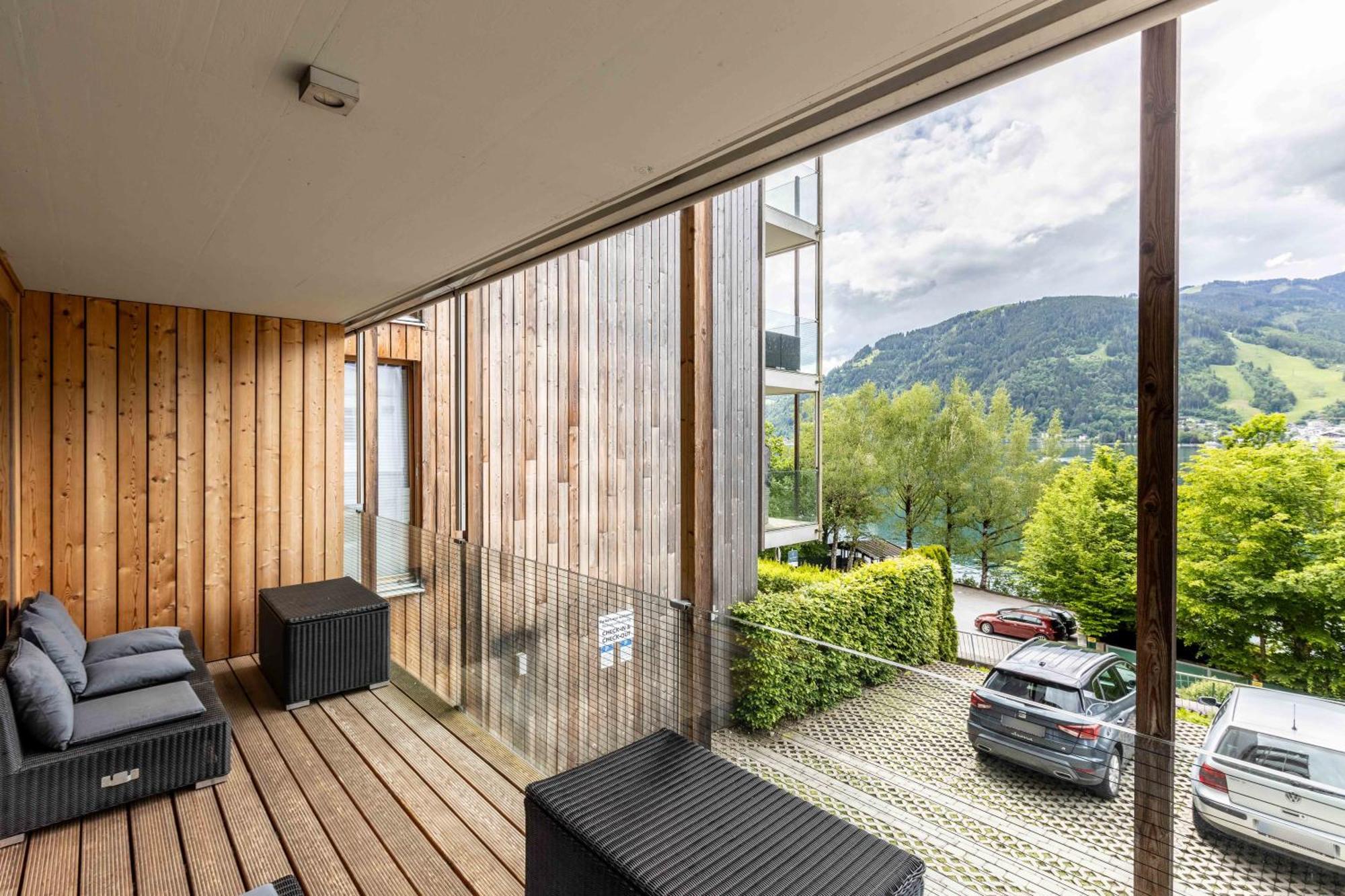 Apartment Bellevue Residences - Luxurious Lakeside